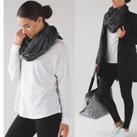 lululemon athletica Accessories - Lululemon—Vinyasa Marled Infinity wrap. OS